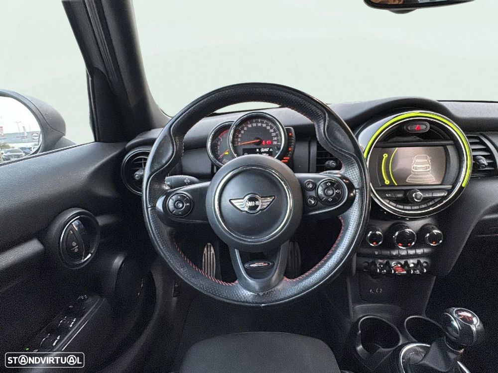 MINI 5 Portas One D - 12