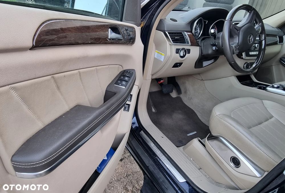 Mercedes-Benz GL 500 4Matic 7G-TRONIC - 9
