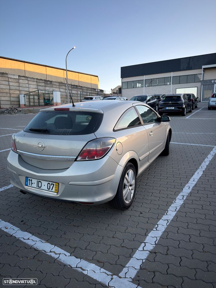 Opel Astra GTC 1.7 CDTI - 3