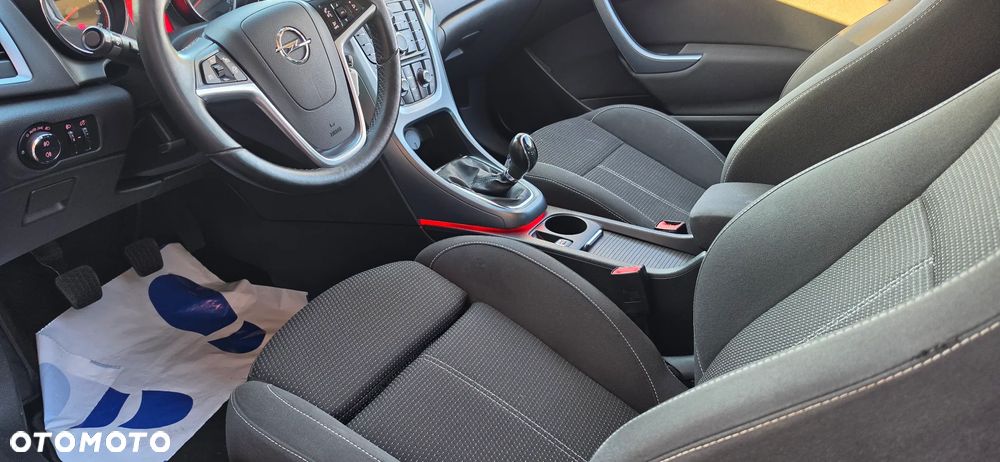 Opel Astra 1.4 Turbo - 32
