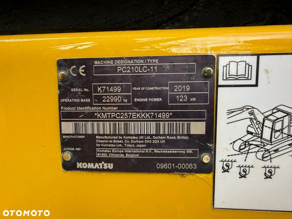 Komatsu PC 210 LC -11 - 13