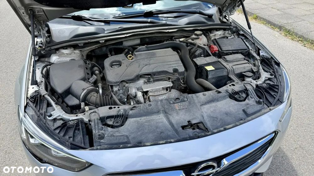 Opel Insignia 1.5 T Exclusive S&S - 39