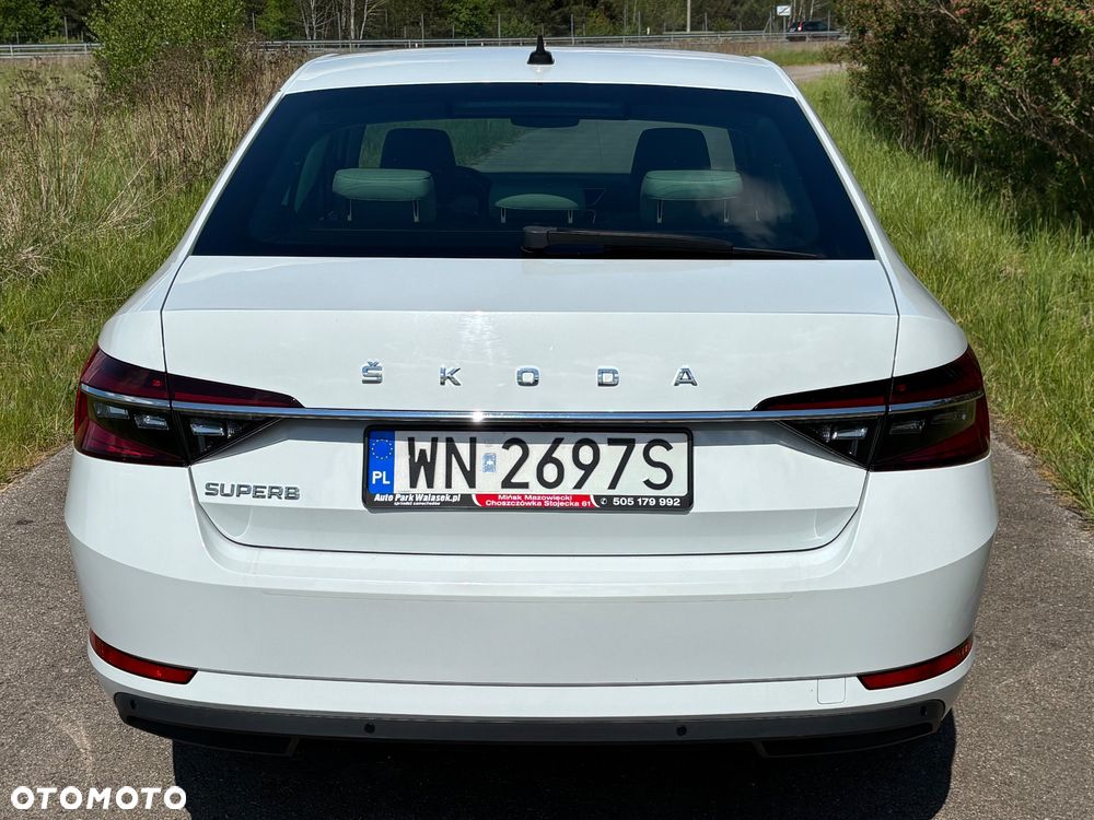 Skoda Superb 2.0 TDI SCR Style DSG - 5