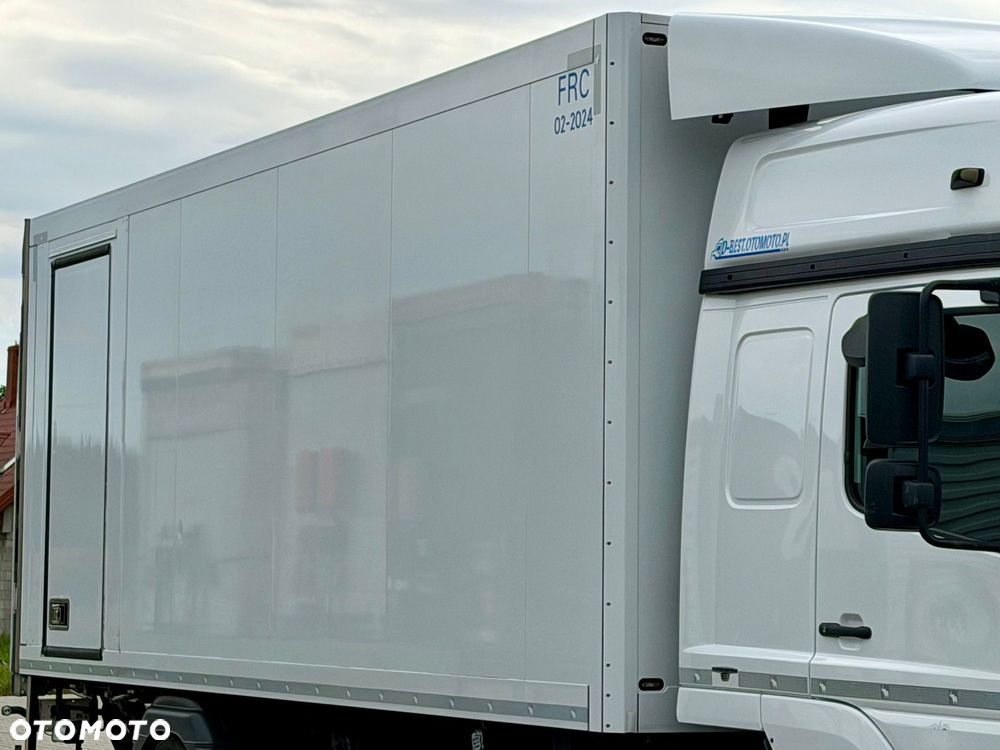 Mercedes-Benz ATEGO 1527 / CHŁODNIA / WINDA / 16 EUROPALET / CARRIER 850U / SCHMITZ / 6.5 M DŁUGOŚCI / 16 T DMC / GLOB / EURO 6 / 2018 ROK - 18