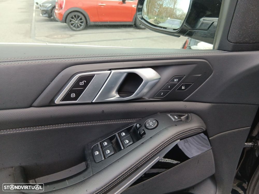 BMW 330 e Pack Desportivo M Auto - 16