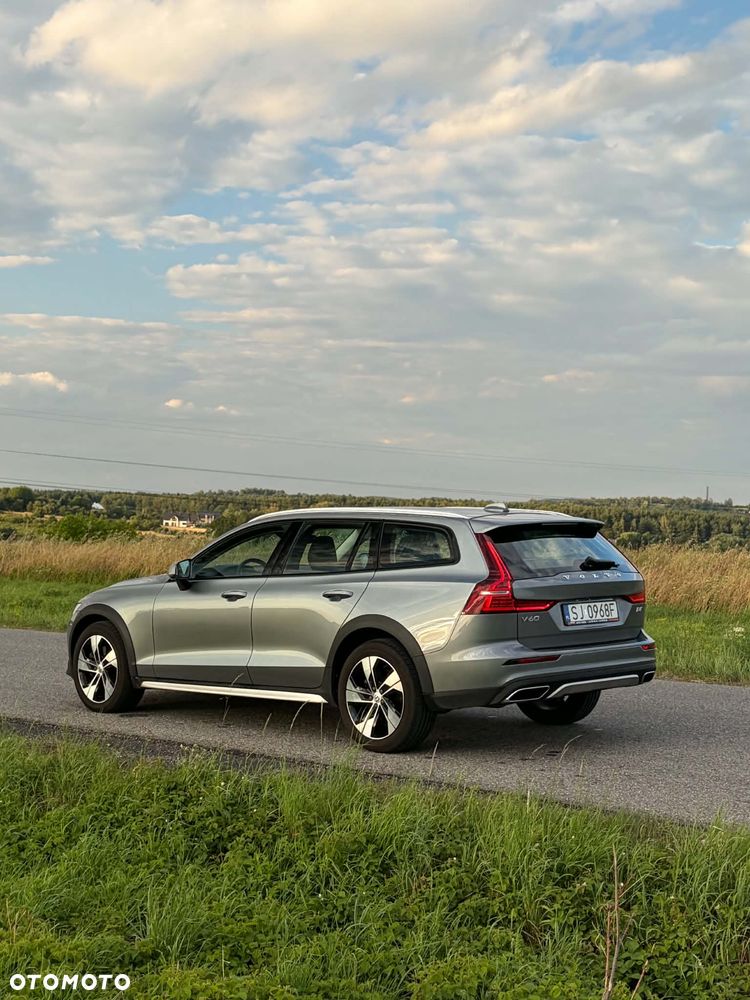 Volvo V60 Cross Country D4 AWD - 4