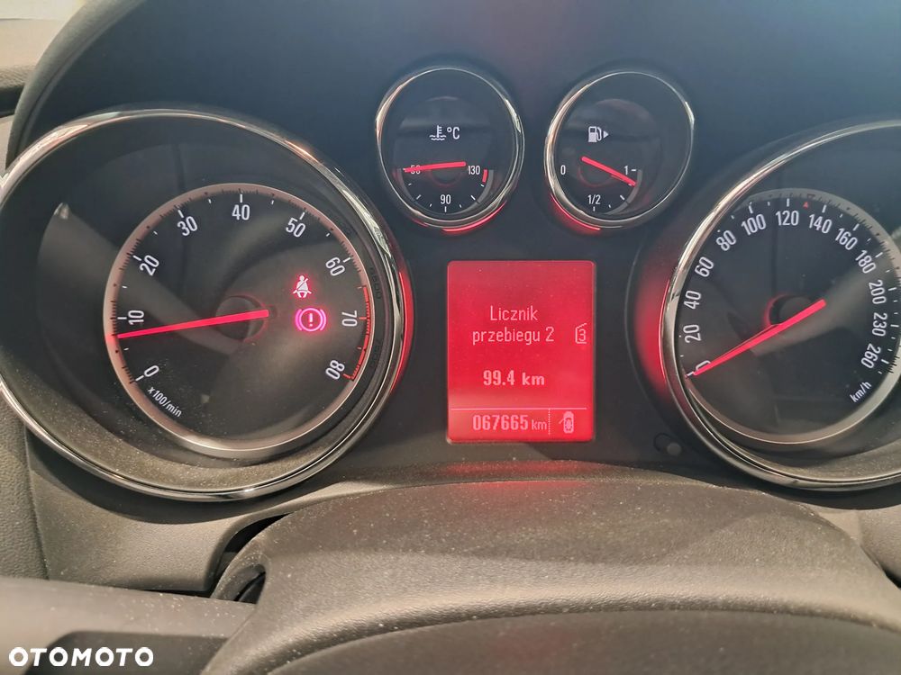 Opel Astra 1.6 Enjoy - 12