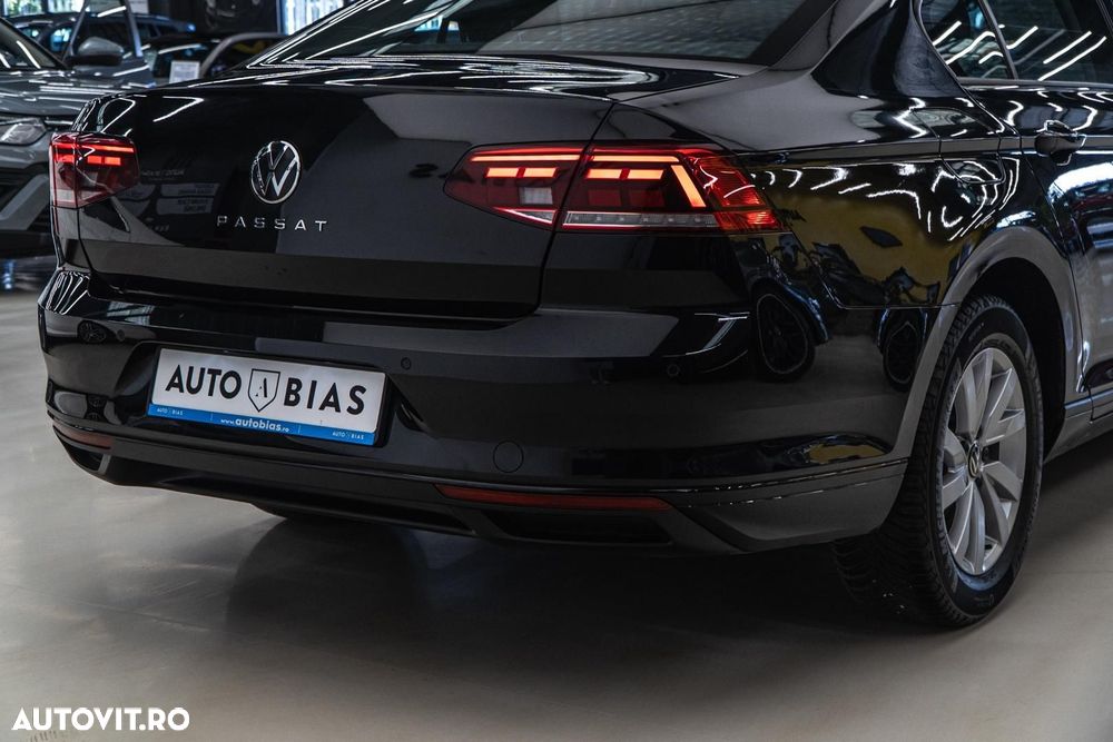 Volkswagen Passat 2.0 TDI DSG Comfortline - 14