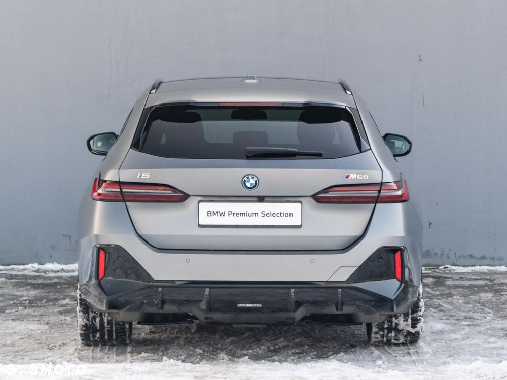 BMW i5 - 6