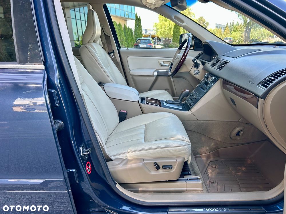 Volvo XC 90 3.2 AWD Executive - 27