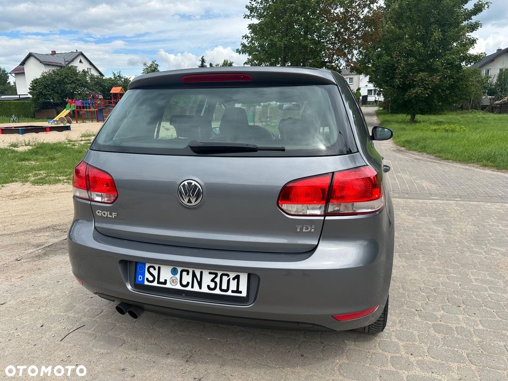 Volkswagen Golf - 11