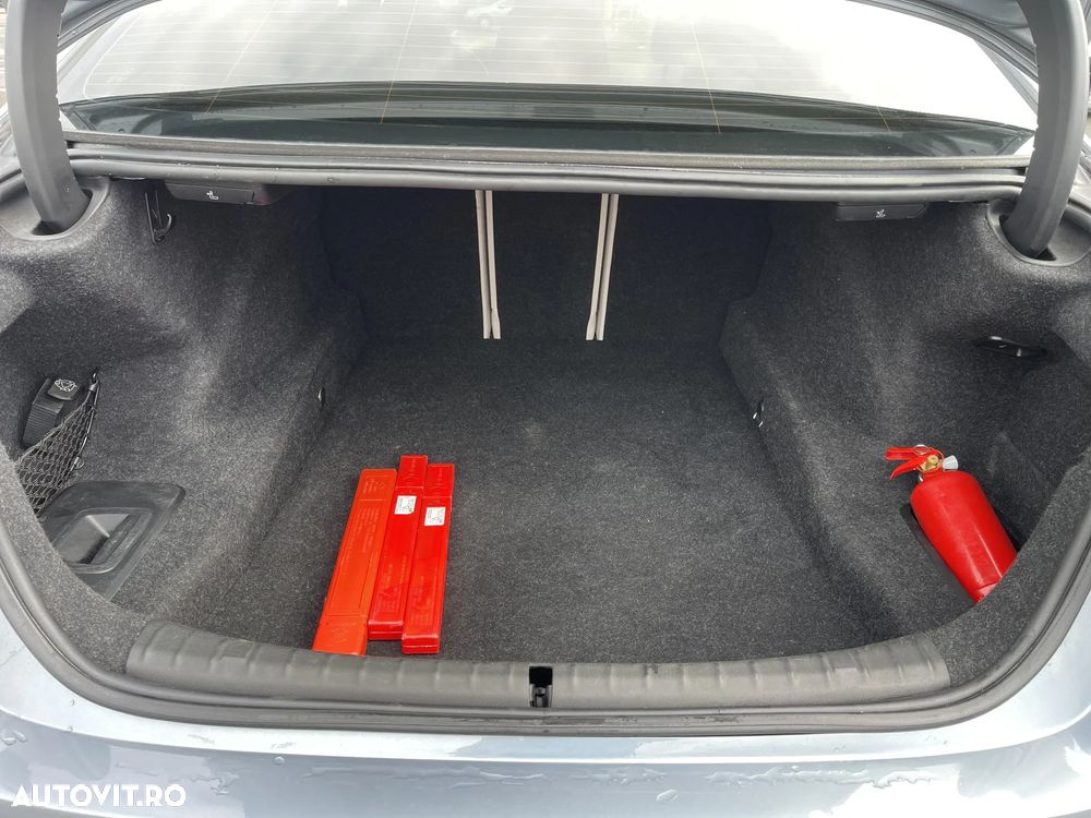 BMW Seria 5 530d xDrive Aut. Luxury Line - 22