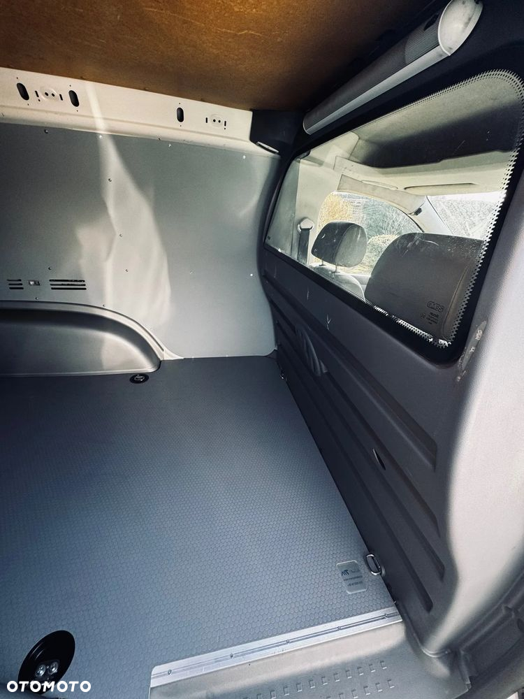 Volkswagen CADDY - 8