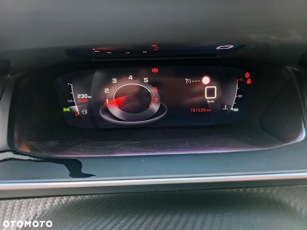 Peugeot 208 1.2 PureTech Allure S&S - 8