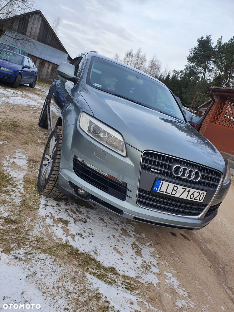Audi Q7 4.2 FSI Quattro Tiptronic - 1