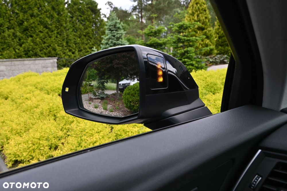 Audi Q5 40 TDI quattro S tronic S line - 38