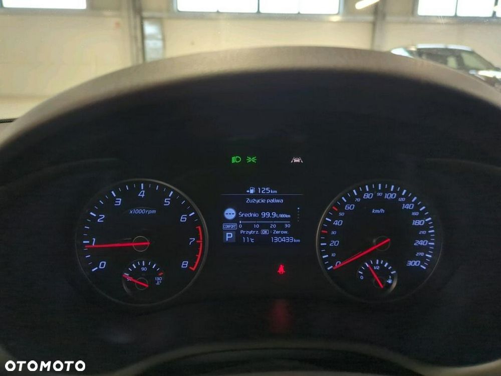 Kia Stinger - 10