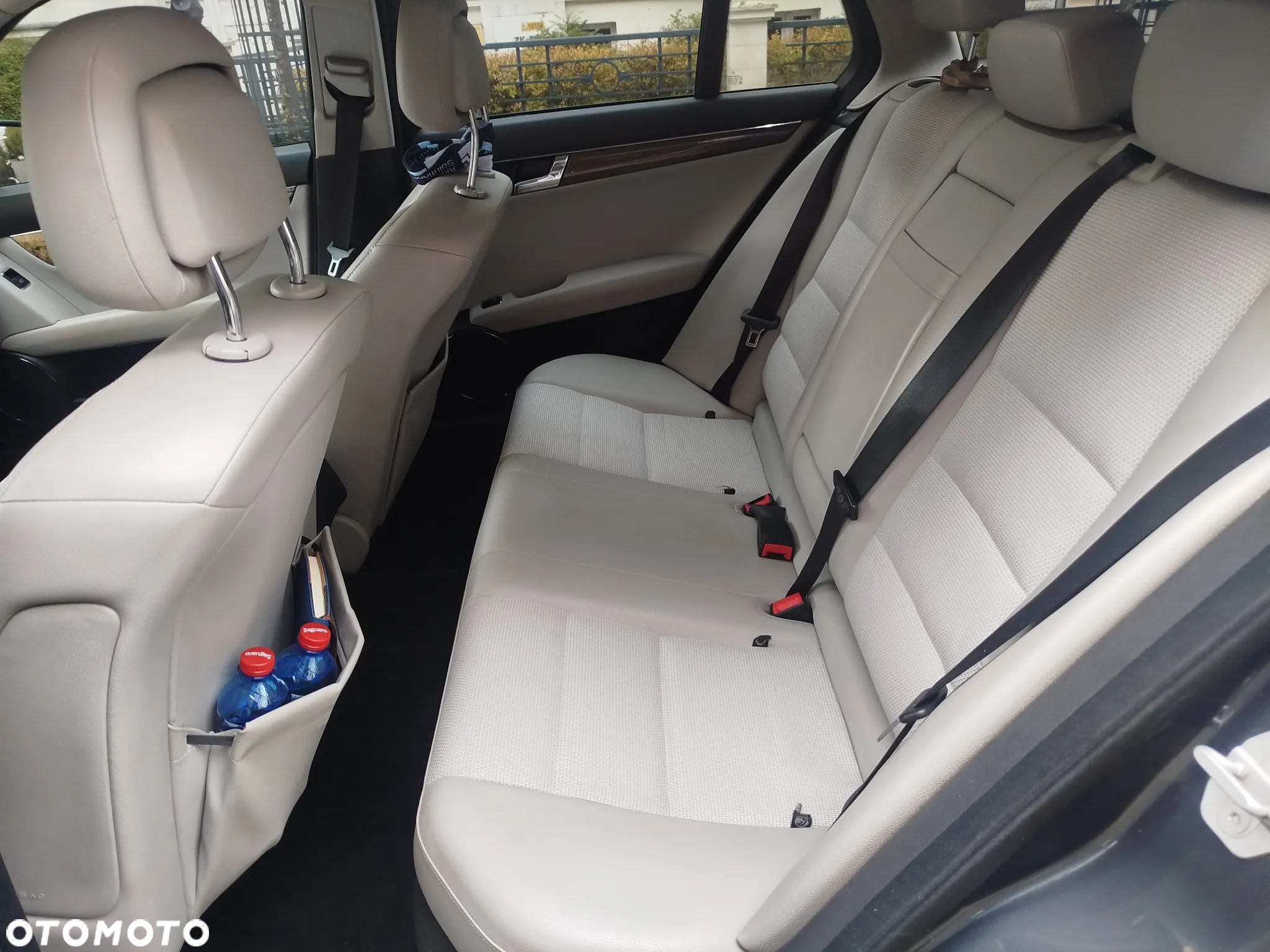 Mercedes-Benz Klasa C 220 T CDI DPF Automatik Avantgarde - 17