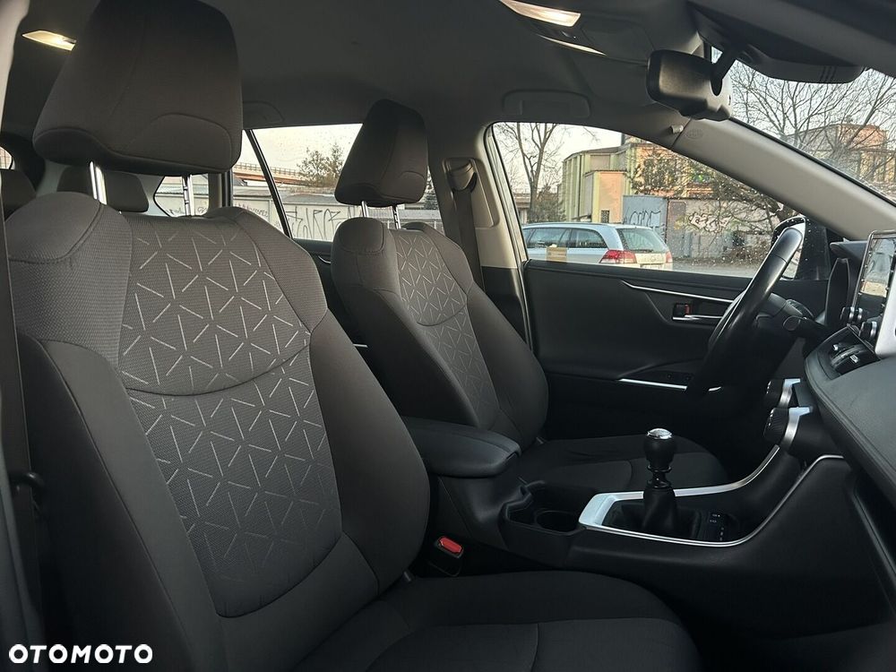 Toyota RAV4 - 33