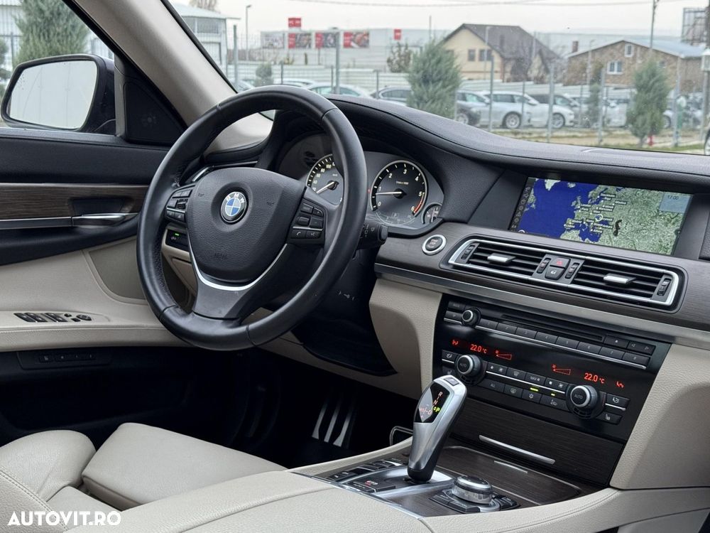 BMW Seria 7 740d xDrive Aut. - 7