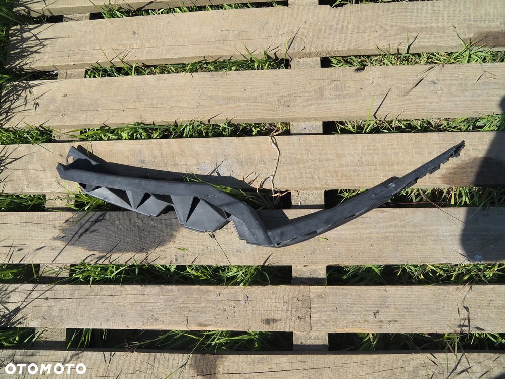 Listwa ślizg pod lampę prawy Skoda Octavia II 1Z0807184 - 2