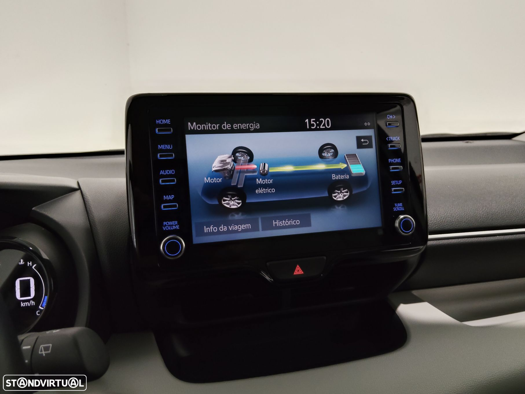 Toyota Yaris 1.5 HDF Luxury - 16
