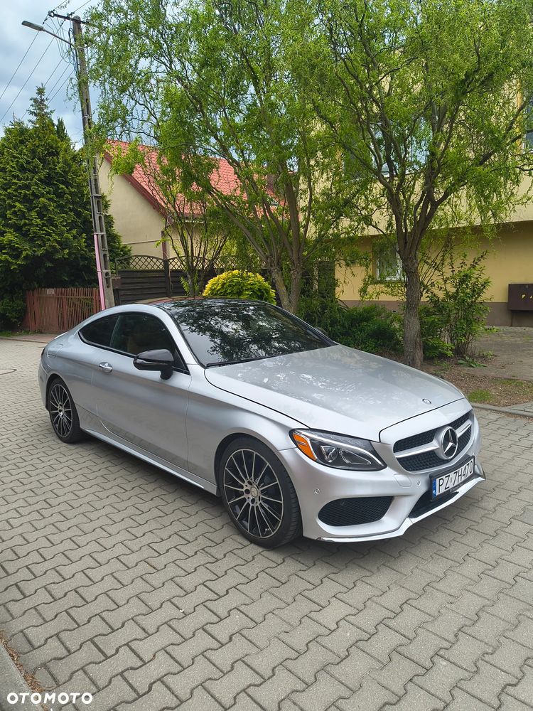 Mercedes-Benz Klasa C 300 7G-TRONIC AMG Line - 32