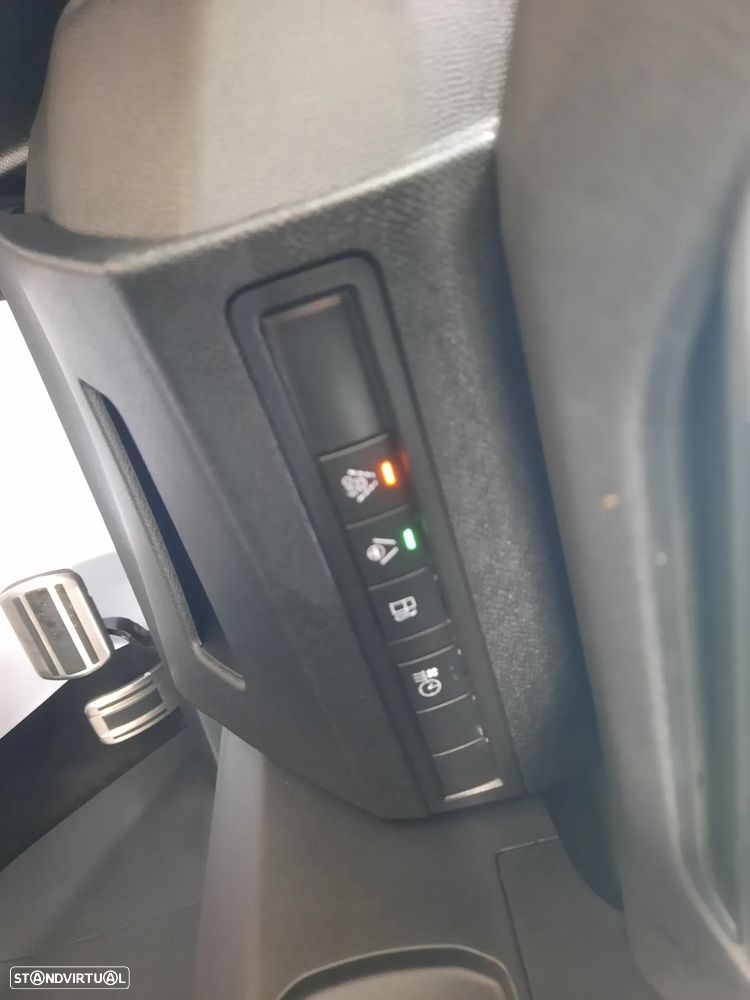 Peugeot 3008 1.6 Hybrid GT e-EAT8 - 25