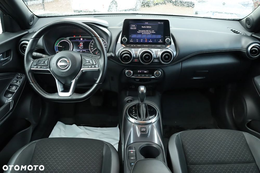 Nissan Juke 1.6 Hybrid N-Connecta AMT - 11