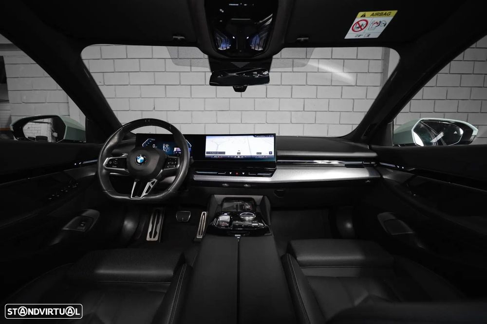 BMW 520 d Pack Desportivo M - 36