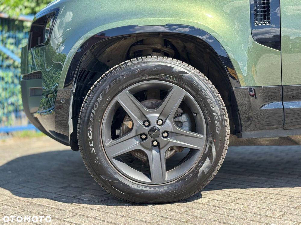 Land Rover Defender - 5
