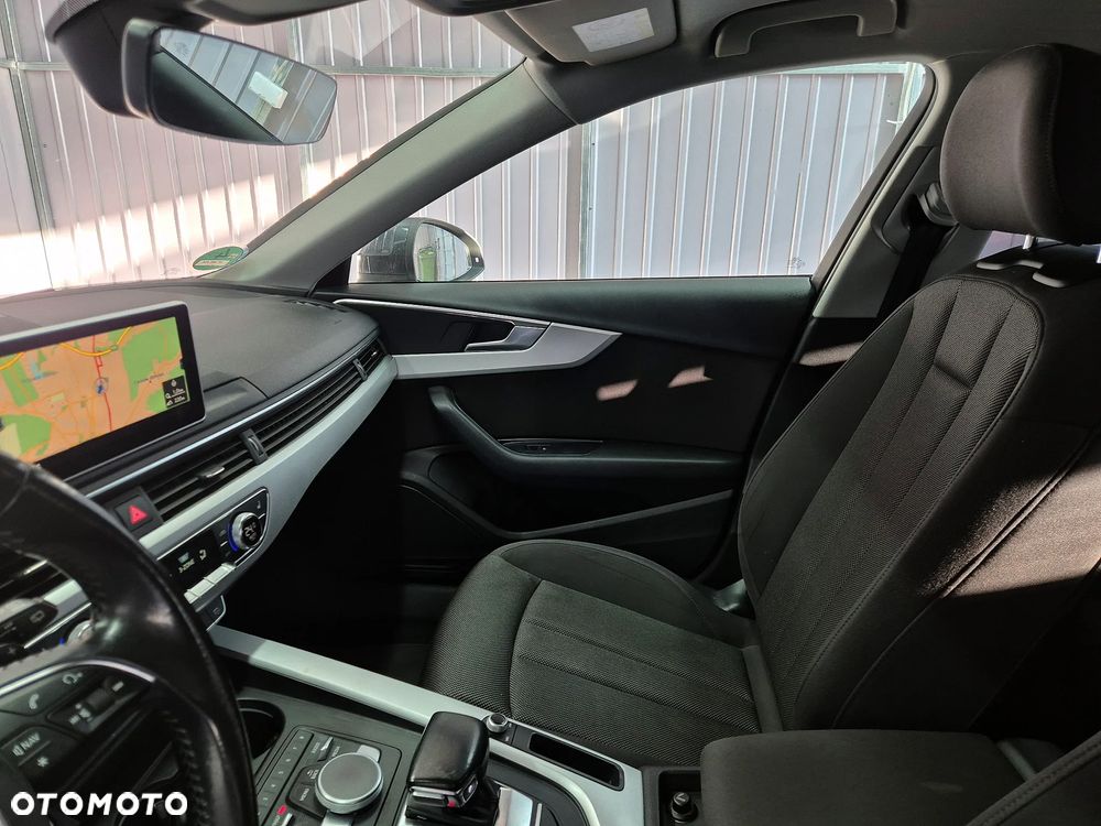 Audi A4 Avant 2.0 TDI Design S tronic - 15