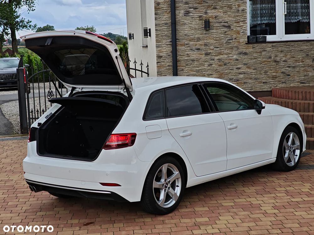 Audi A3 Sportback 2.0 TDI S tronic design - 15