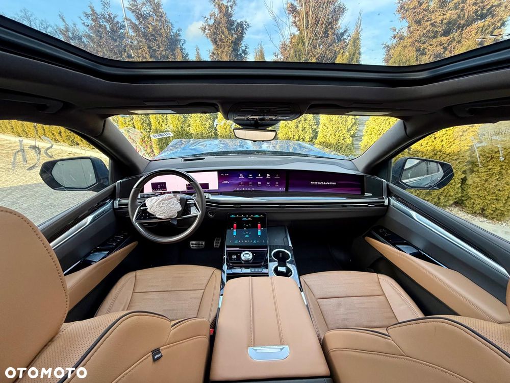 Cadillac Escalade - 11