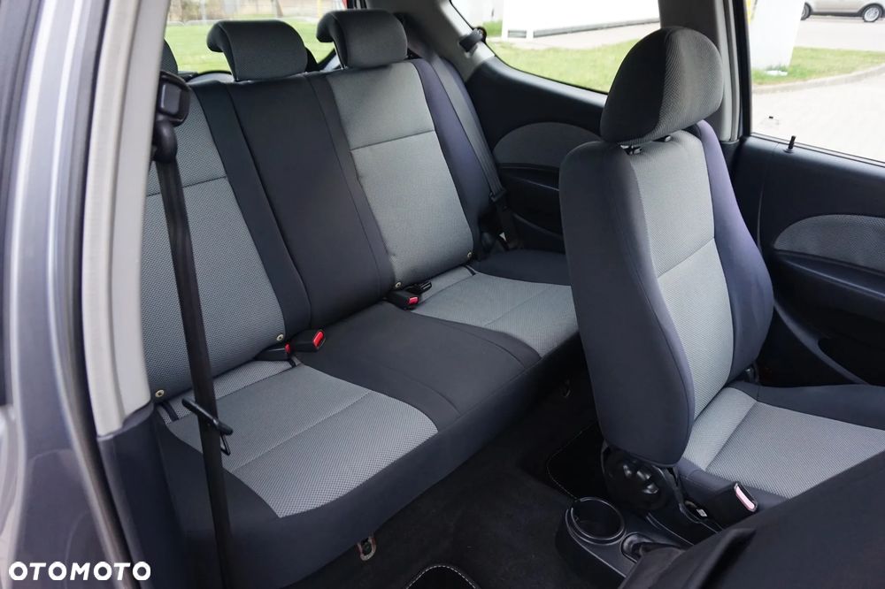 Chevrolet Aveo - 33