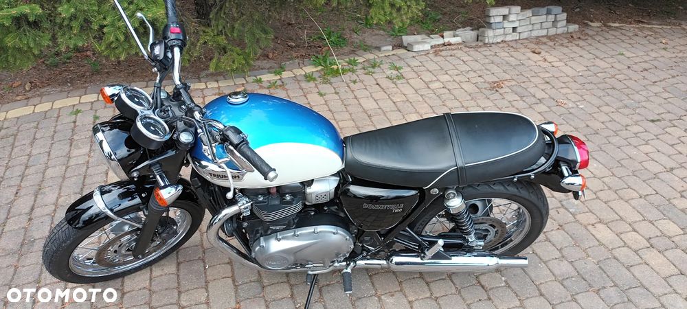 Triumph Bonneville - 7