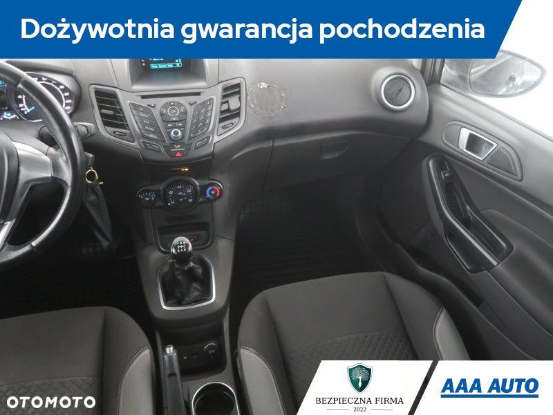 Ford Fiesta - 10