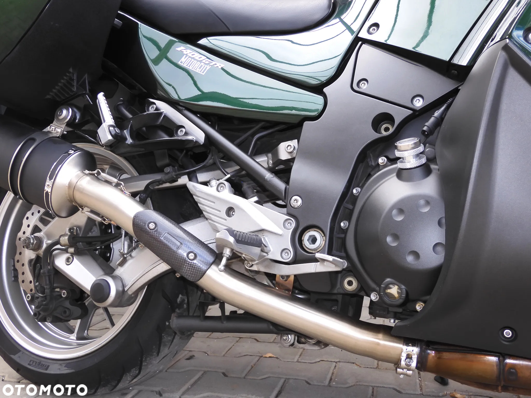 Kawasaki GTR - 15