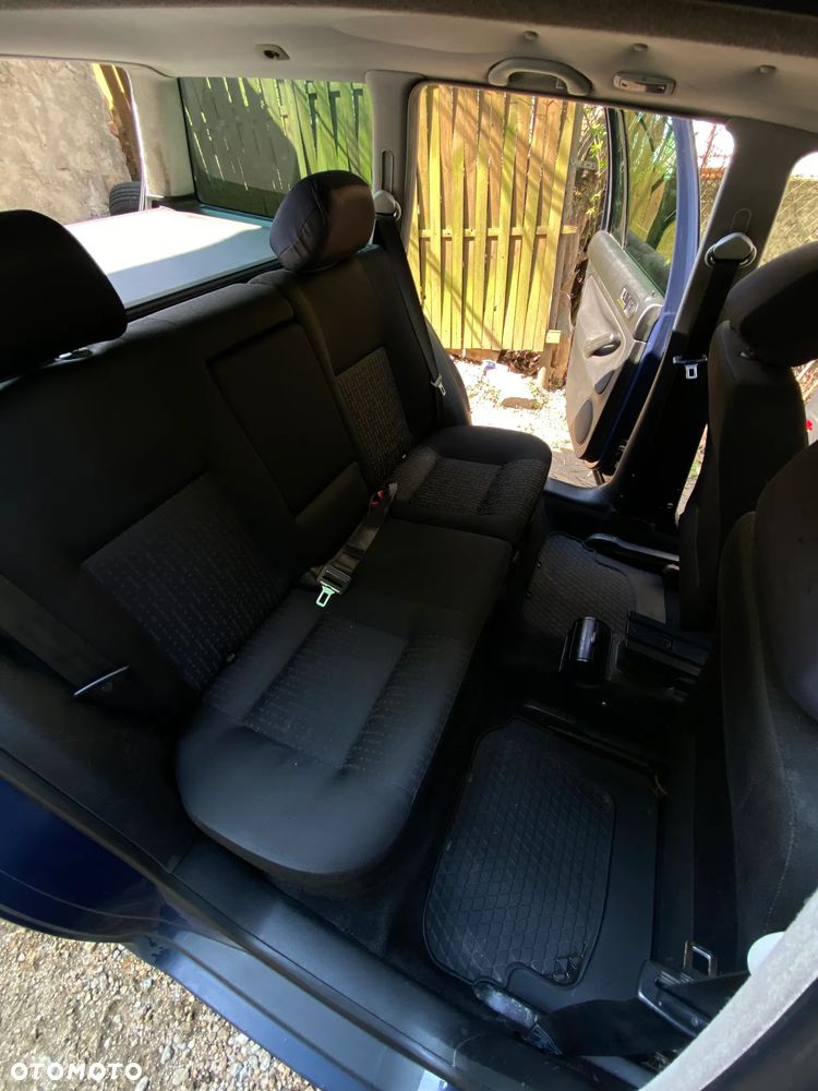 Volkswagen Golf 1.9 TDI Comfortline - 17