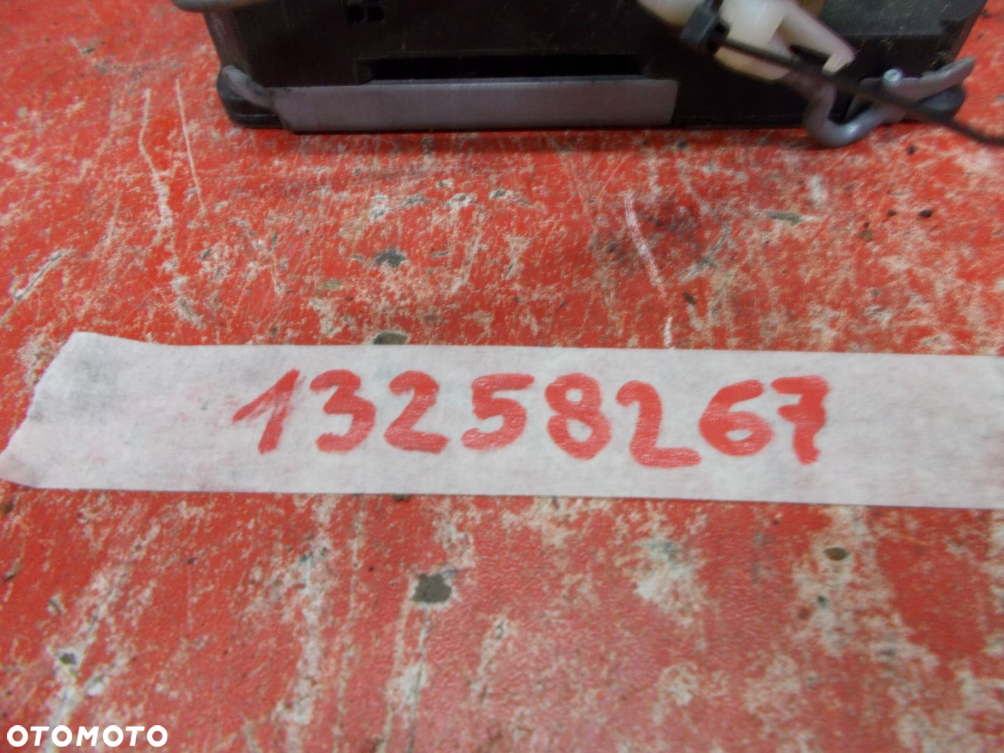 OPEL CORSA D 06-14 13258267 ZAMEK DRZWI PRAWY TYŁ TYLNY 6 PIN - 2