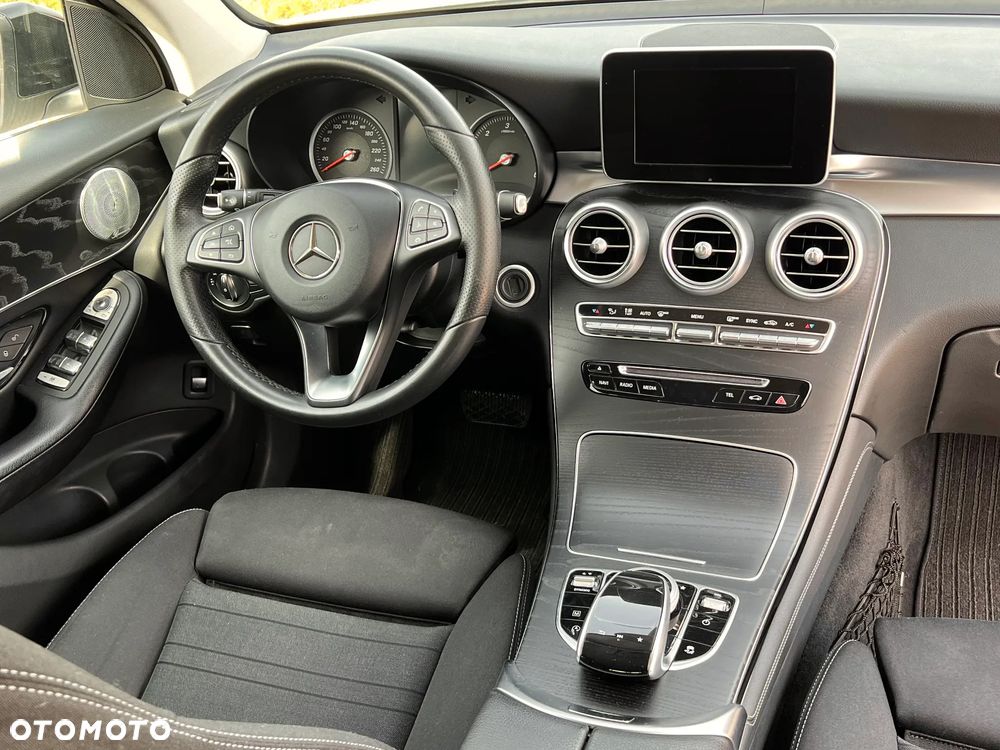 Mercedes-Benz GLC 350 d 4Matic 9G-TRONIC AMG Line - 20
