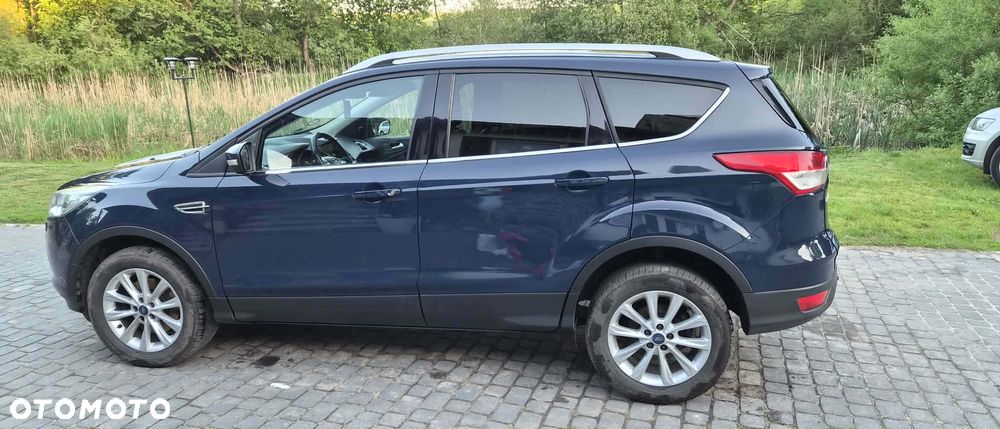 Ford Kuga 2.0 TDCi 4WD Titanium - 4