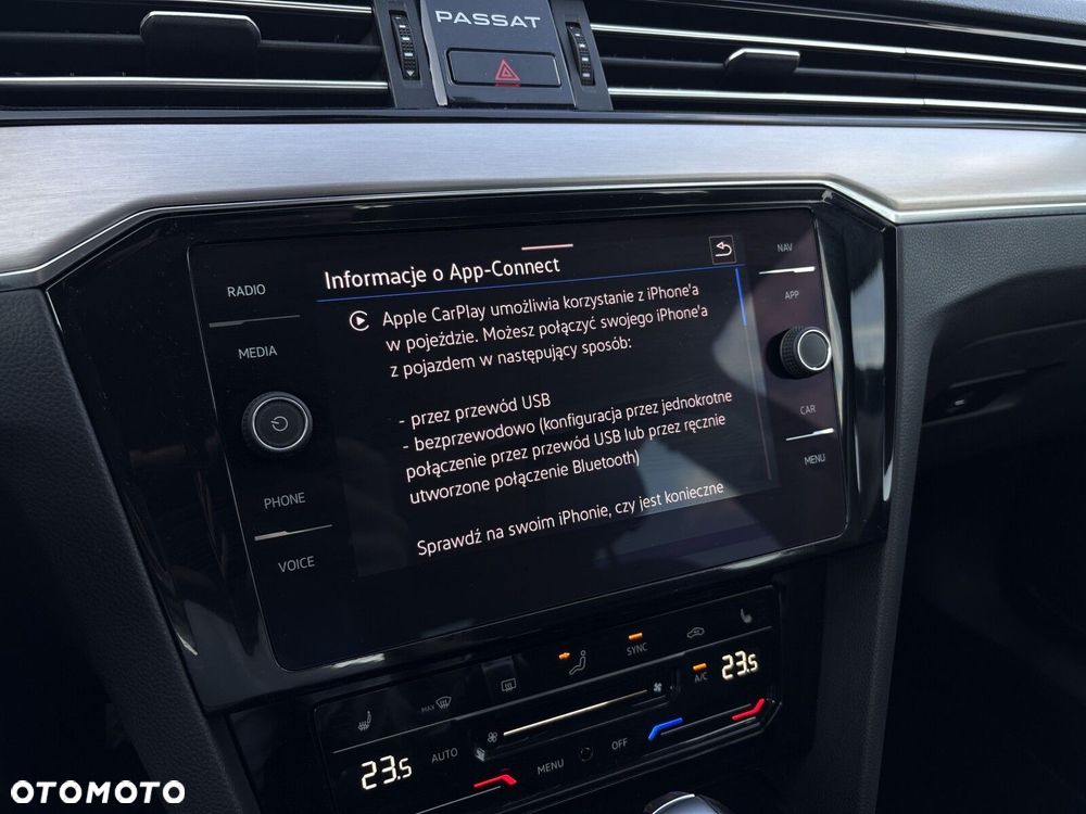 Volkswagen Passat - 22