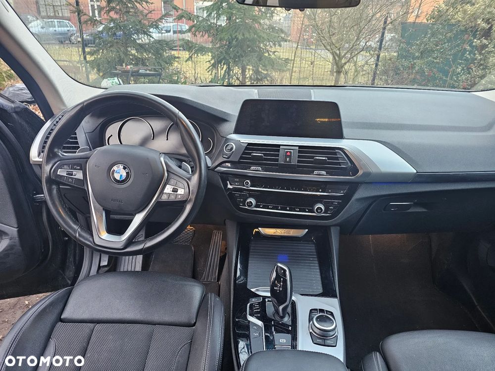 BMW X3 xDrive20d - 13