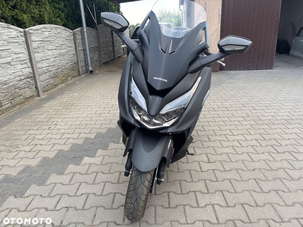 Honda NSS - 9