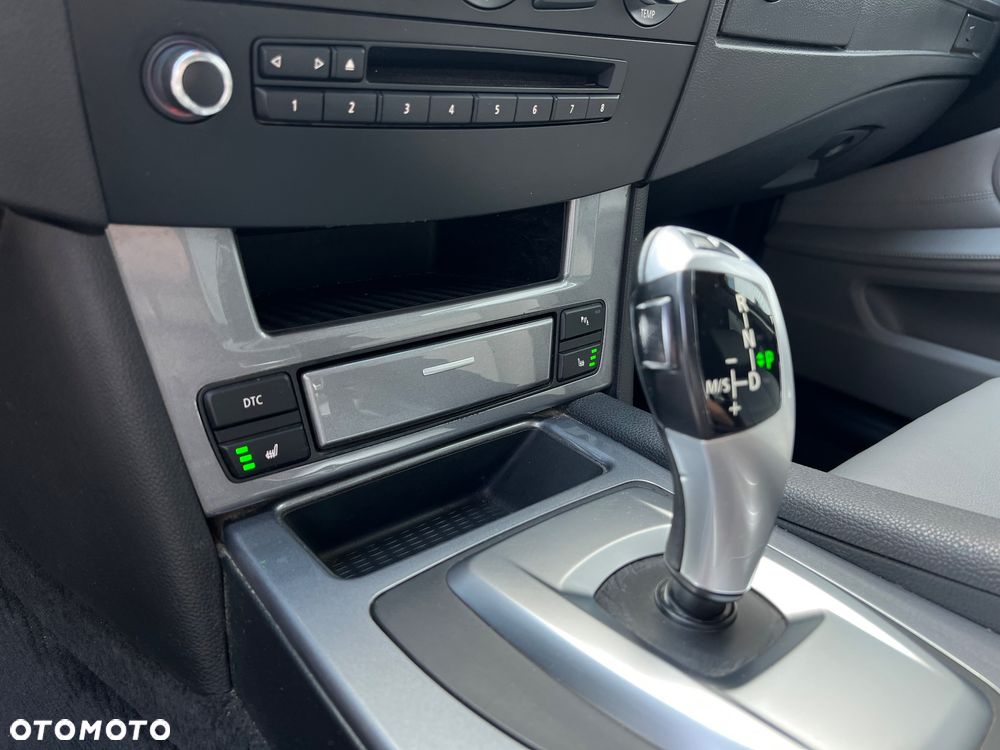 BMW Seria 5 520d - 12