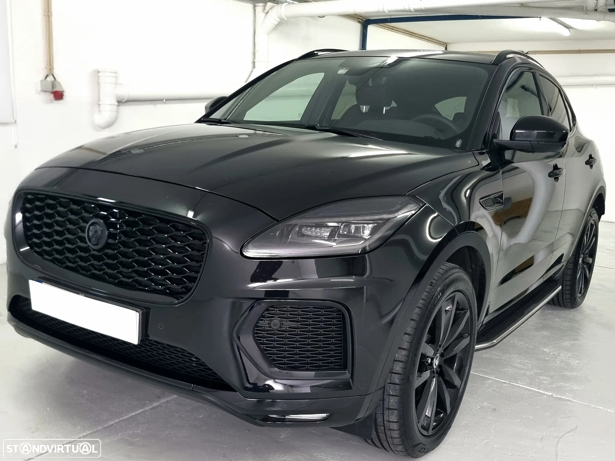 Jaguar E-Pace 1.5 P300e R-Dynamic SE AWD Aut. - 23
