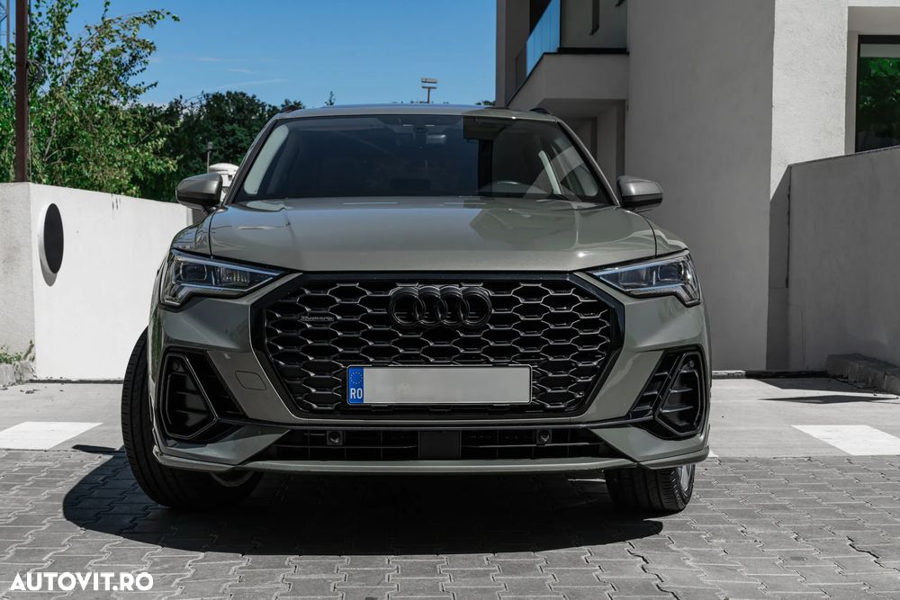 Audi Q3 45 TFSI quattro S tronic - 1