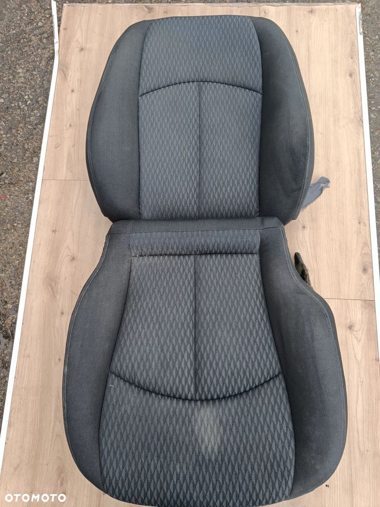 MERCEDES W211 FOTEL LEWY MATERIAŁ ELEGANCE - 1
