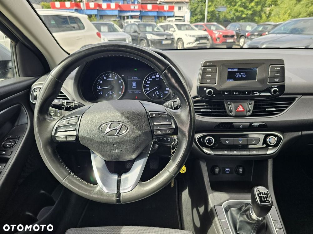 Hyundai i30 1.5 DPI Modern - 20